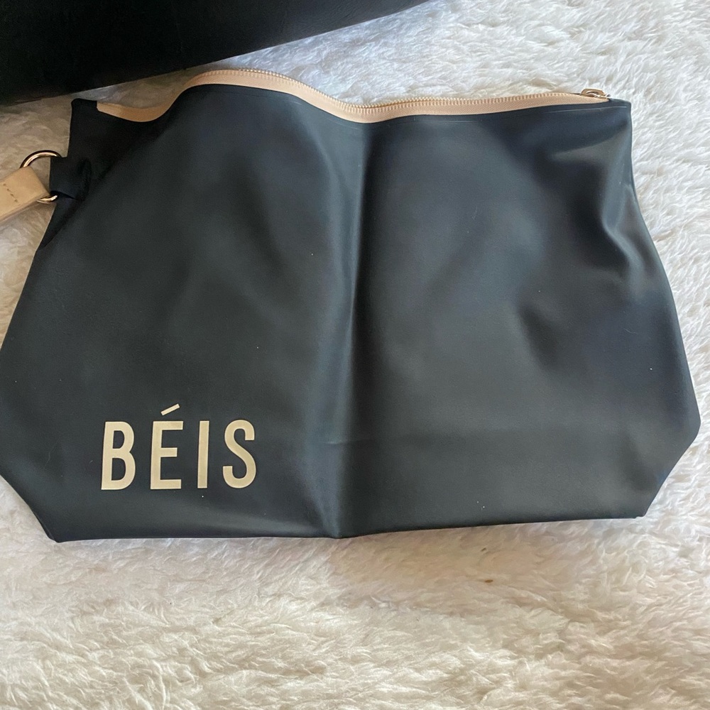 BEIS Revolve Backpack Diaper Bag Lightweight Black - Picture 3 of 7